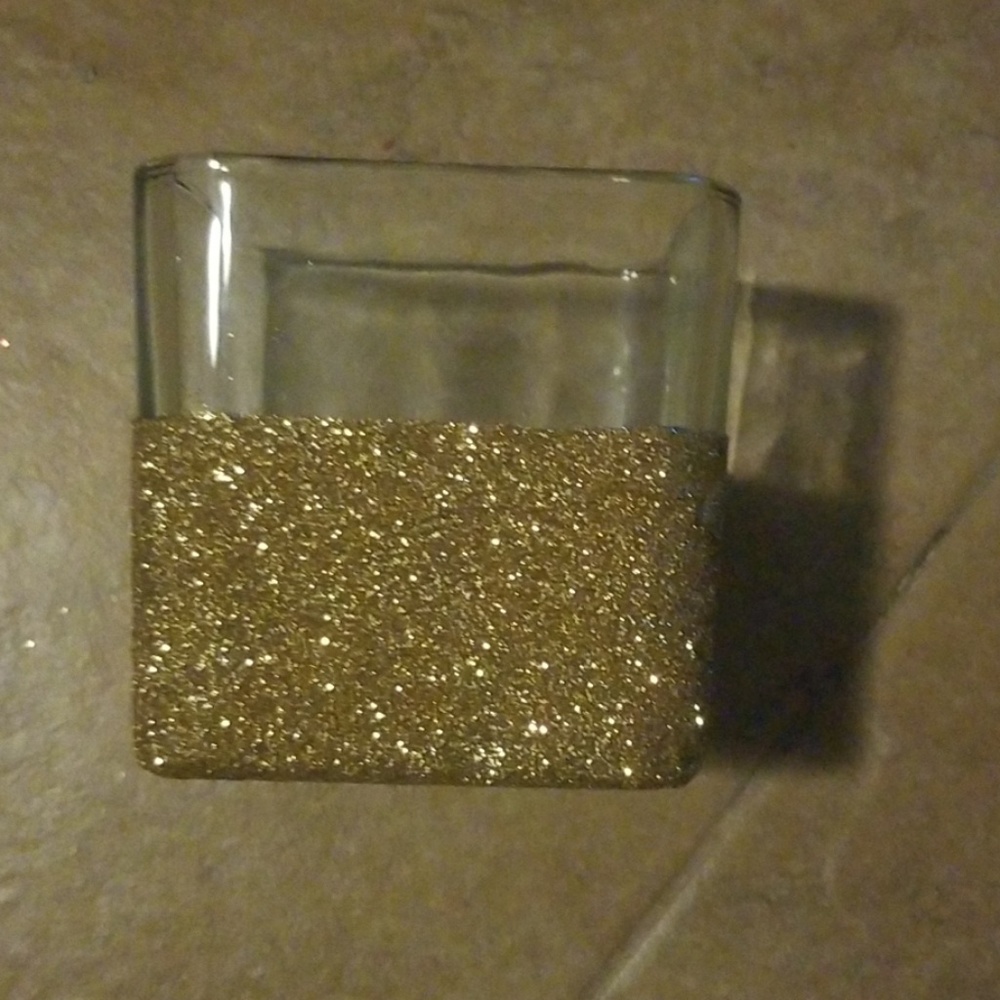 Glass jar